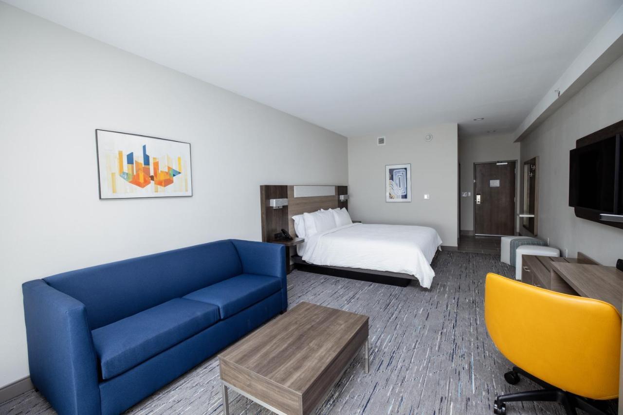 Holiday Inn Express & Suites Tampa Stadium - Airport Area By Ihg 외부 사진