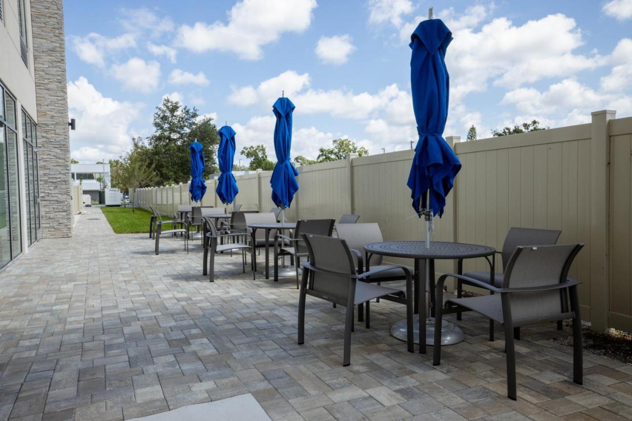 Holiday Inn Express & Suites Tampa Stadium - Airport Area By Ihg 외부 사진