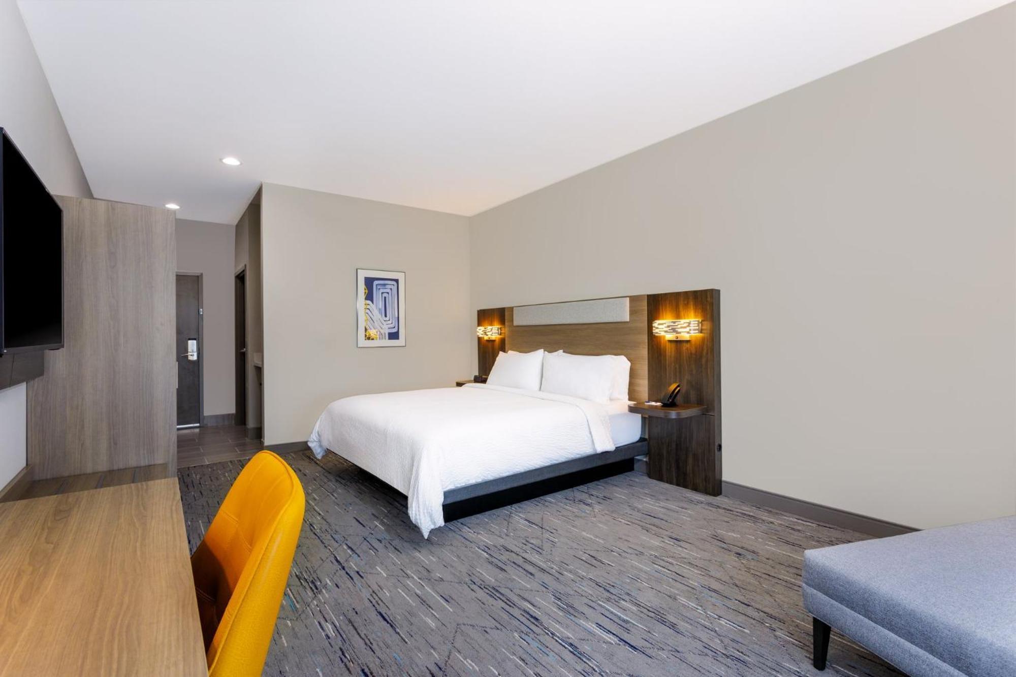 Holiday Inn Express & Suites Tampa Stadium - Airport Area By Ihg 외부 사진