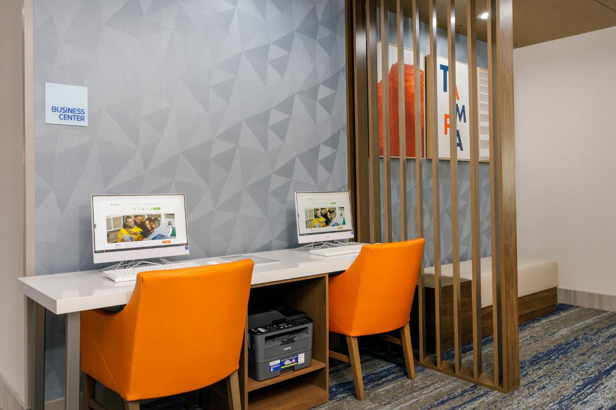 Holiday Inn Express & Suites Tampa Stadium - Airport Area By Ihg 외부 사진