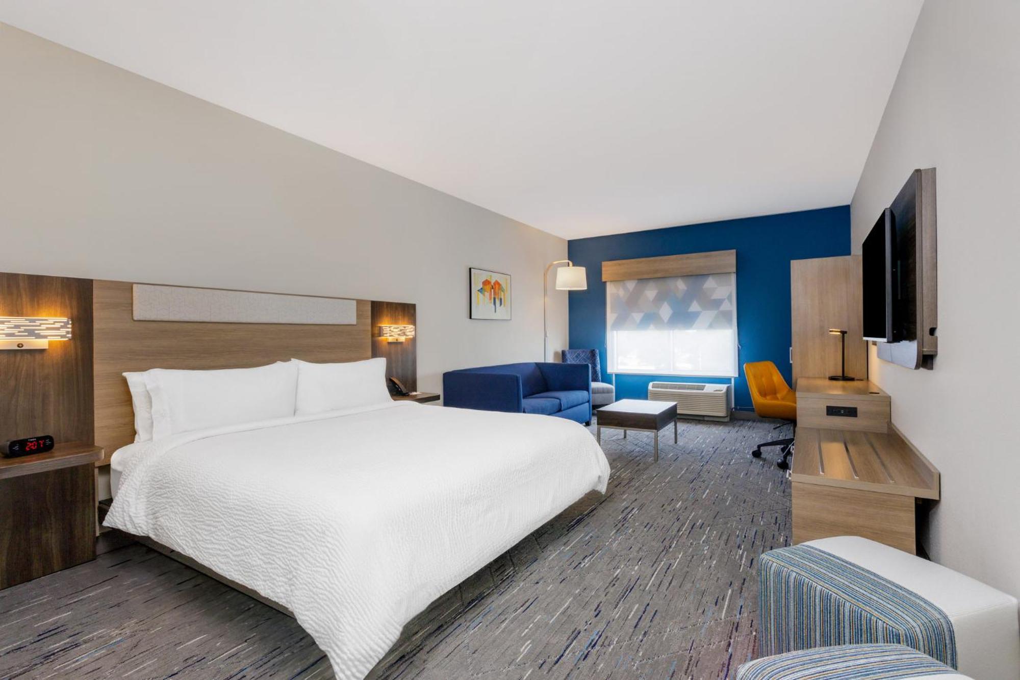 Holiday Inn Express & Suites Tampa Stadium - Airport Area By Ihg 외부 사진