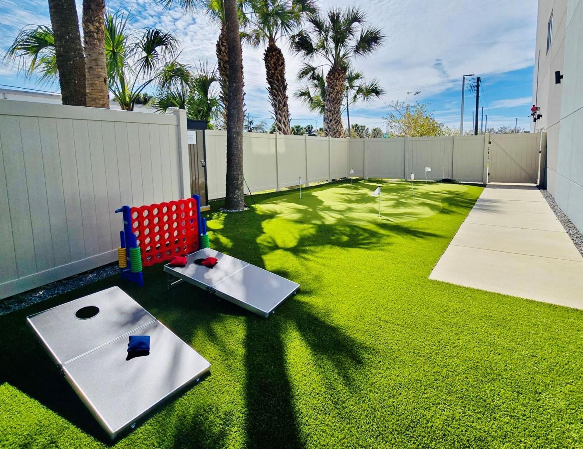 Holiday Inn Express & Suites Tampa Stadium - Airport Area By Ihg 외부 사진